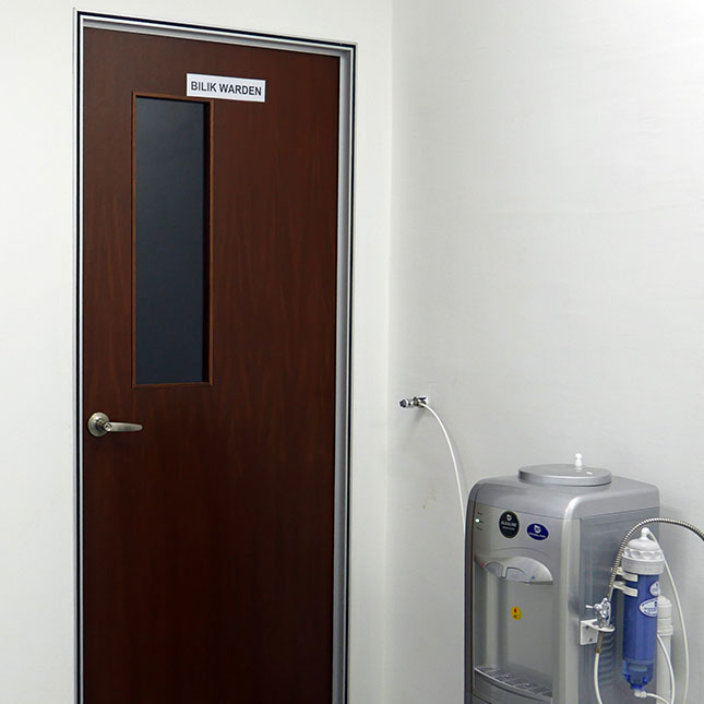 Warden Room