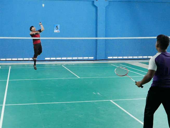 Badminton
